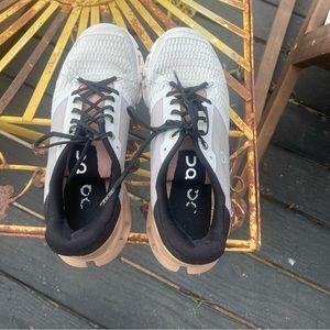 On Cloudflyer running shoes